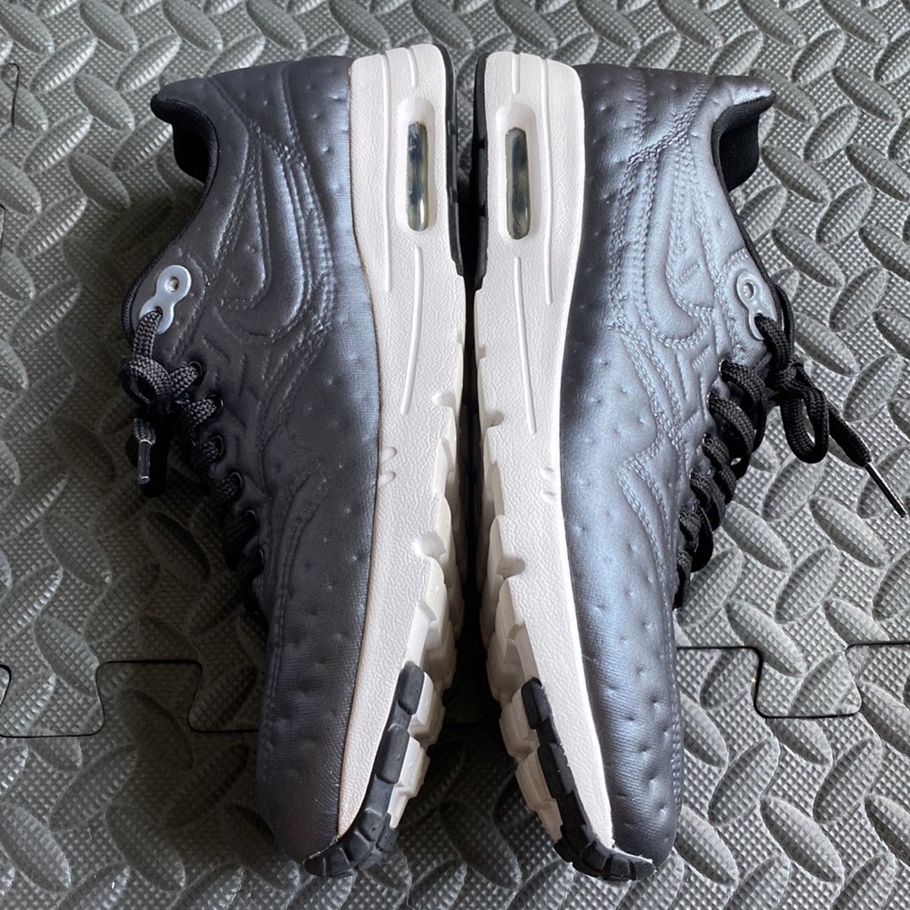 Women’s Nike Air Max 1 Ultra PRM JCRD.
